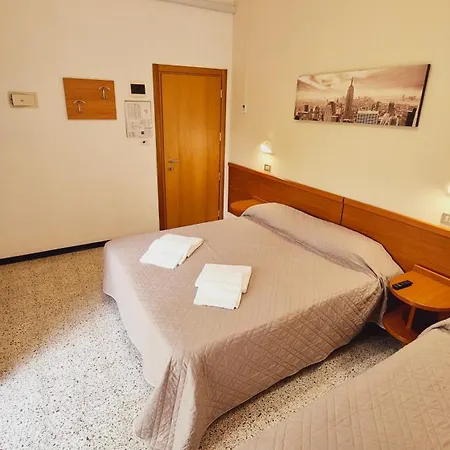 Hotel Arno