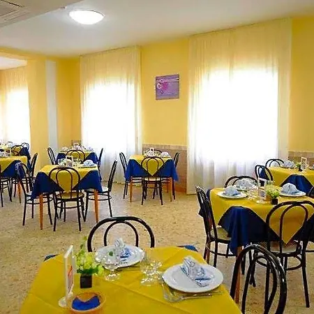 Arno Hotel 3*